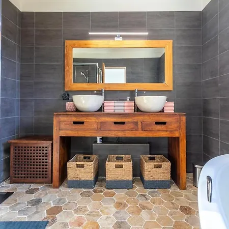 Villa 6 Pers A 150m De La Saint-Raphael (Var)